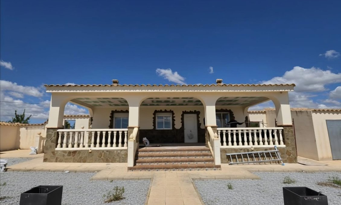 Wiederverkauf - Villa -
Monóvar/Monóver - Inland