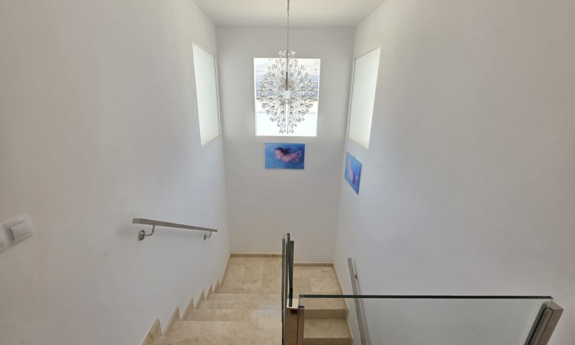 Segunda mano - Villa -
Pinoso - Inland