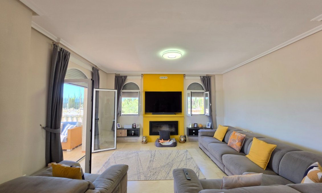 Wiederverkauf - Villa -
Pinoso - Inland