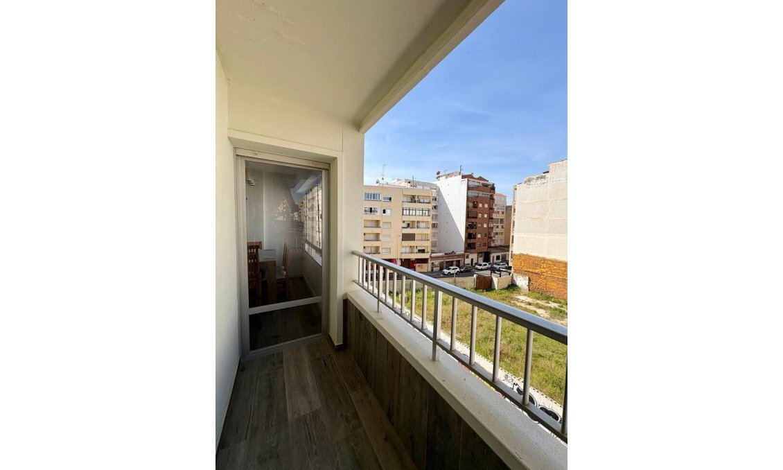 Revente - Appartement -
Torrevieja - Costa Blanca