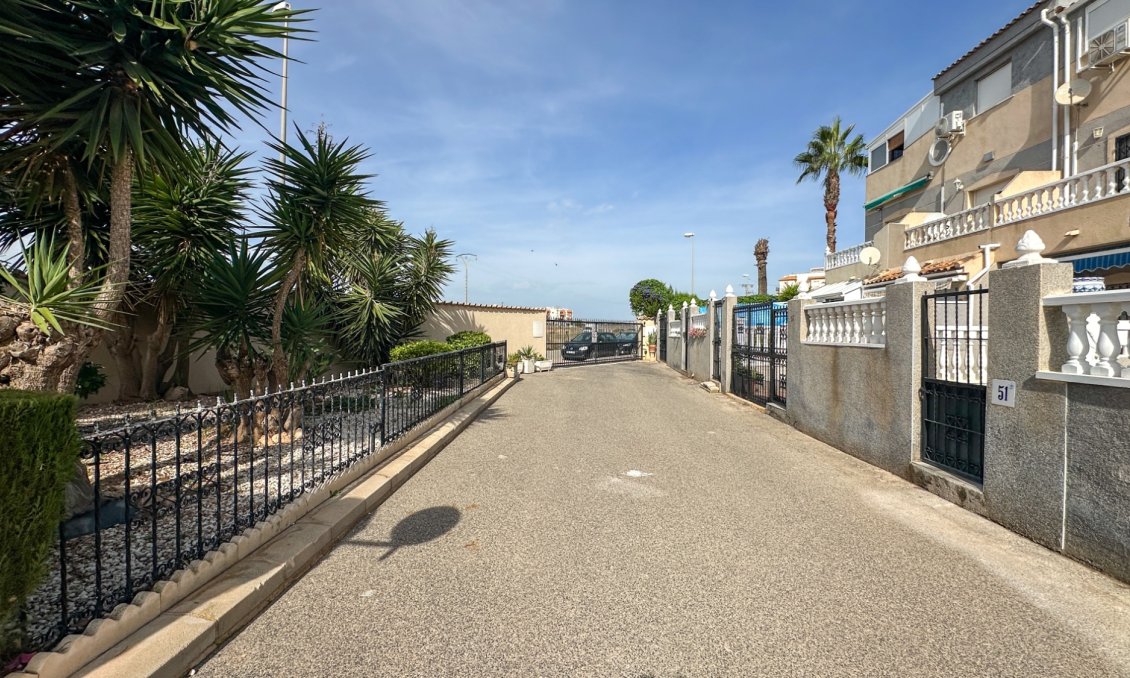 Segunda mano - Adosado -
Orihuela Costa - Costa Blanca