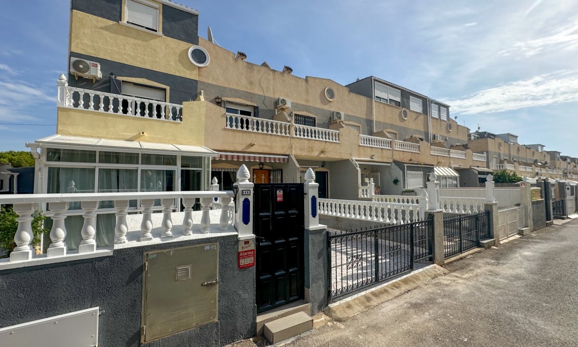 Segunda mano - Adosado -
Orihuela Costa - Costa Blanca