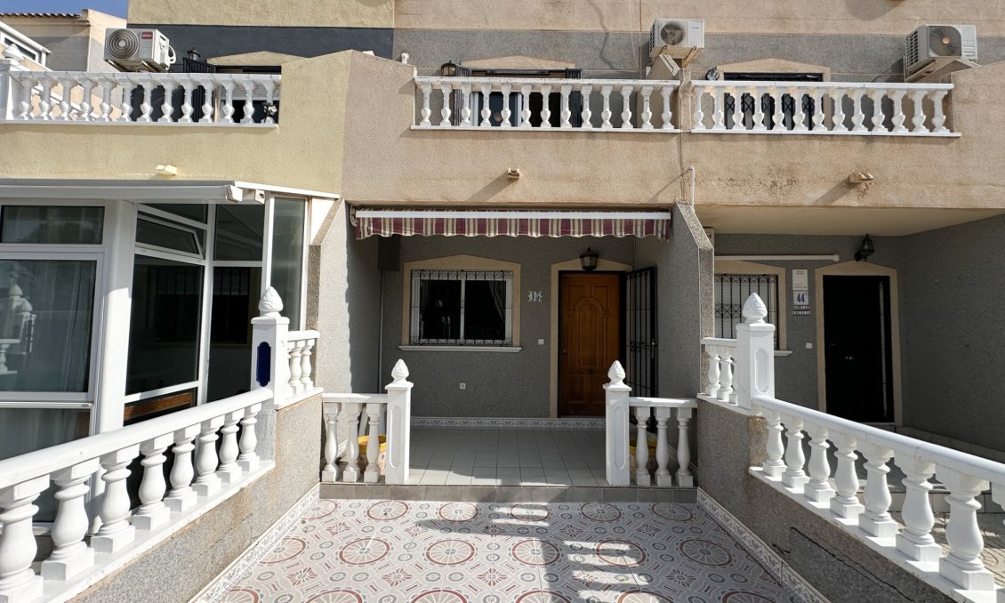 Segunda mano - Adosado -
Orihuela Costa - Costa Blanca