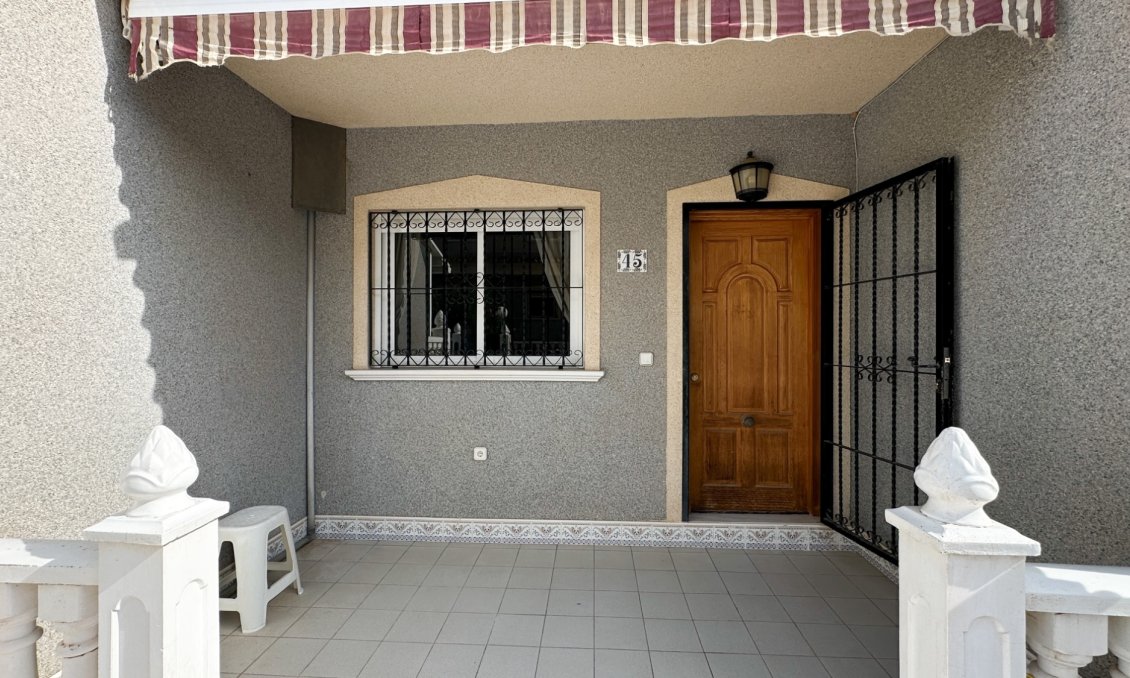 Segunda mano - Adosado -
Orihuela Costa - Costa Blanca