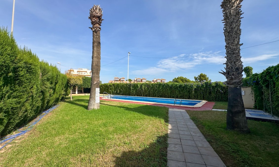 Segunda mano - Adosado -
Orihuela Costa - Costa Blanca