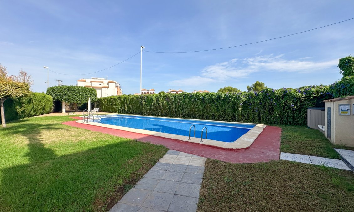 Segunda mano - Adosado -
Orihuela Costa - Costa Blanca