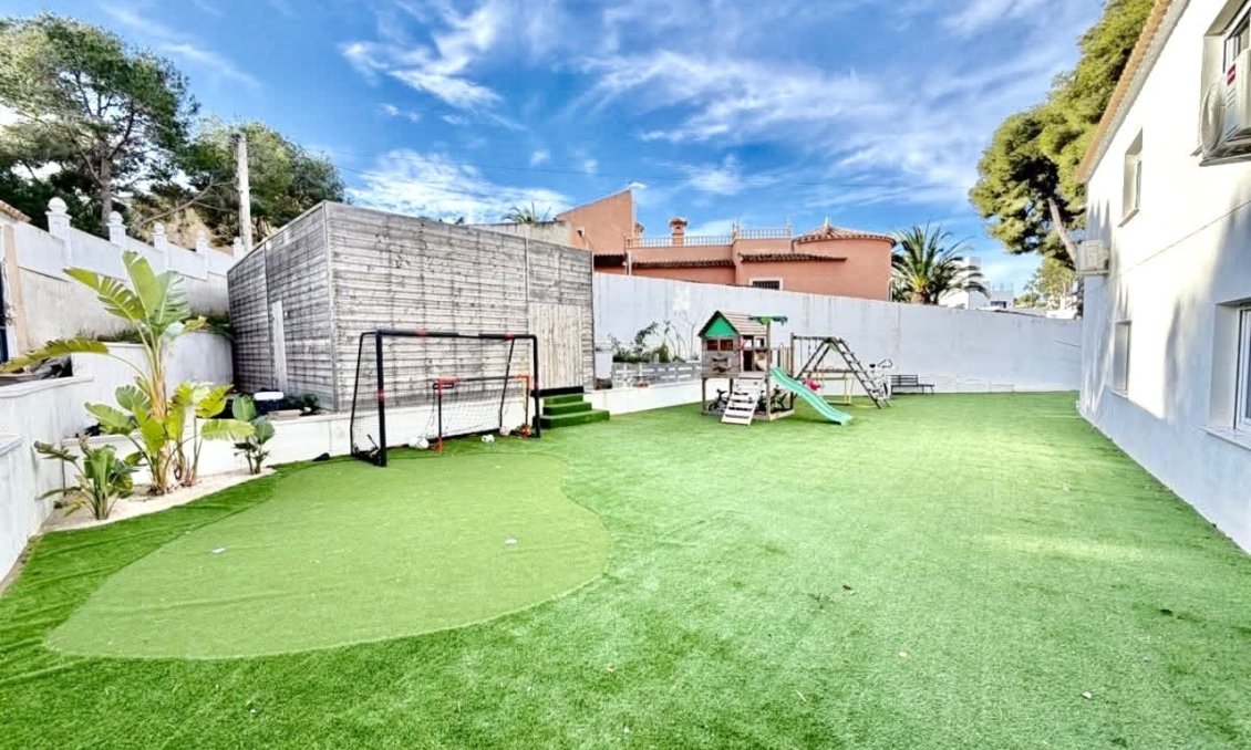 Segunda mano - Villa -
Villamartin - Costa Blanca