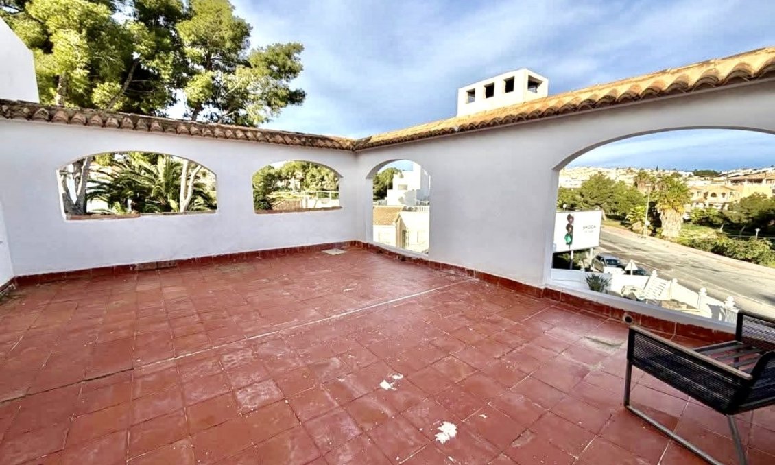 Segunda mano - Villa -
Villamartin - Costa Blanca