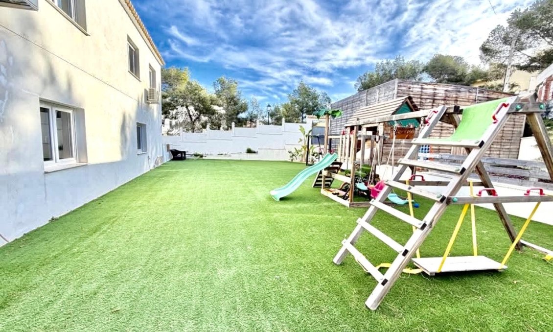 Segunda mano - Villa -
Villamartin - Costa Blanca