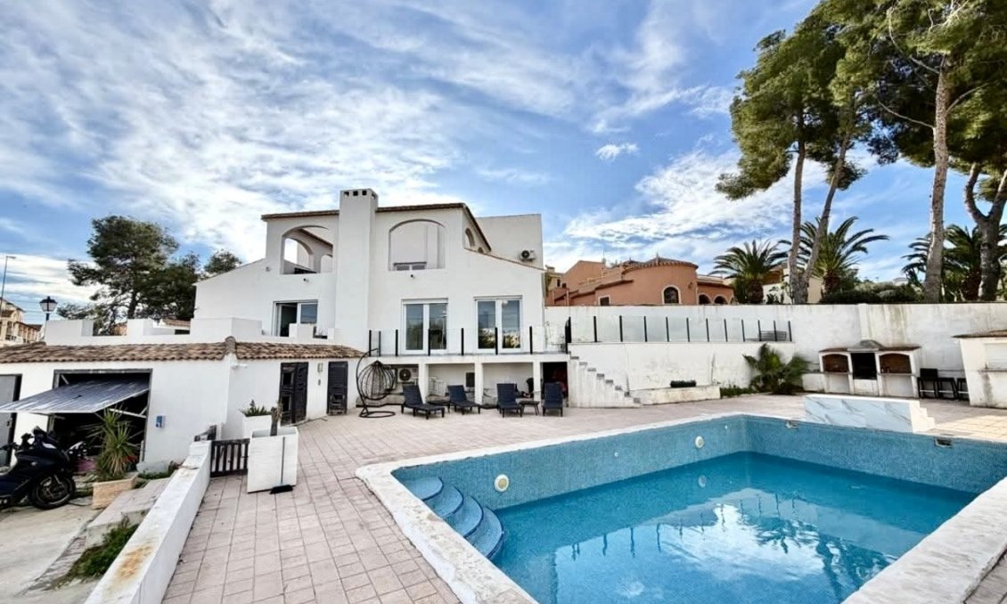 Segunda mano - Villa -
Villamartin - Costa Blanca