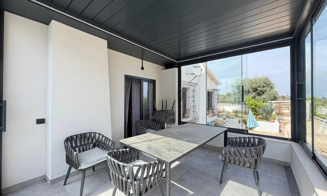 Segunda mano - Villa -
Torrevieja - Punta Prima