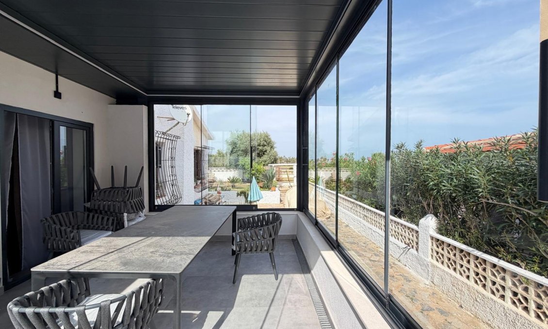 Segunda mano - Villa -
Torrevieja - Punta Prima