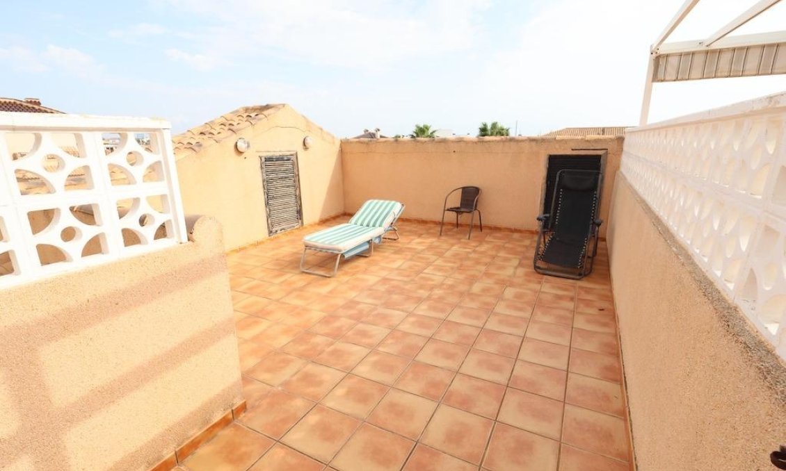Segunda mano - Bungalow -
Orihuela Costa - Costa Blanca