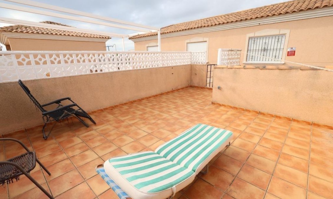 Segunda mano - Bungalow -
Orihuela Costa - Costa Blanca