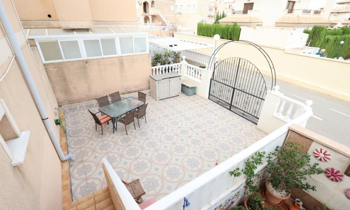 Segunda mano - Bungalow -
Orihuela Costa - Costa Blanca