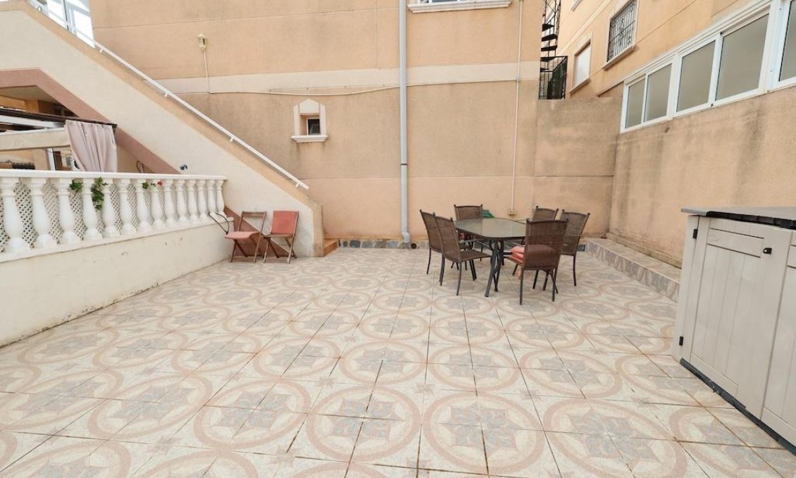 Segunda mano - Bungalow -
Orihuela Costa - Costa Blanca