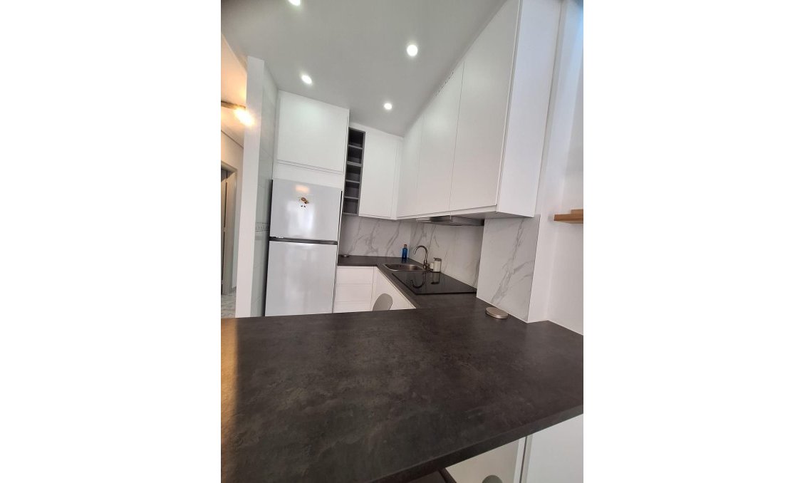Segunda mano - Apartamento -
Torrevieja - Nueva Torrevieja