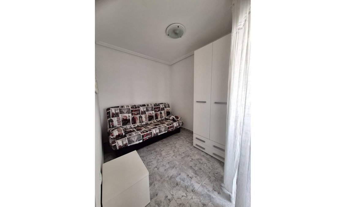 Segunda mano - Apartamento -
Torrevieja - Nueva Torrevieja