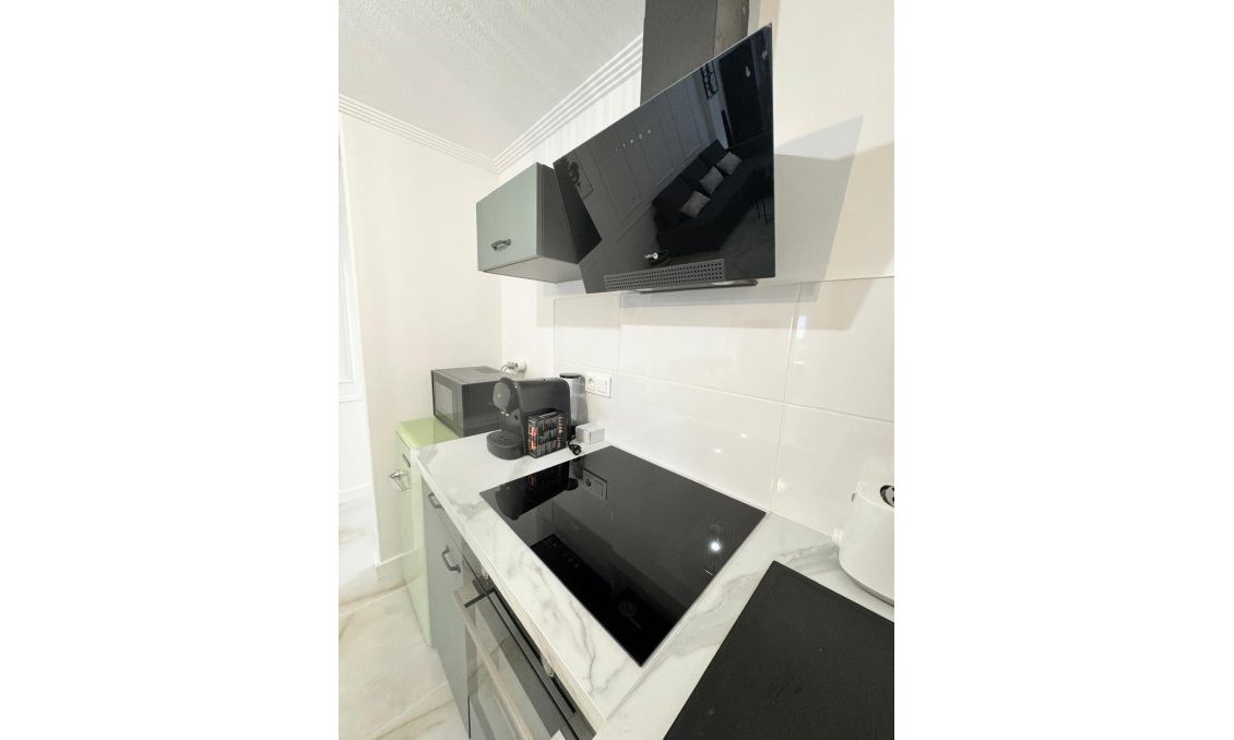 Revente - Appartement -
Torrevieja - Centro