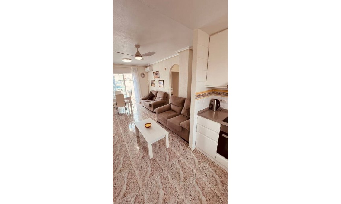 Revânzare - Apartament -
Villamartin - Costa Blanca