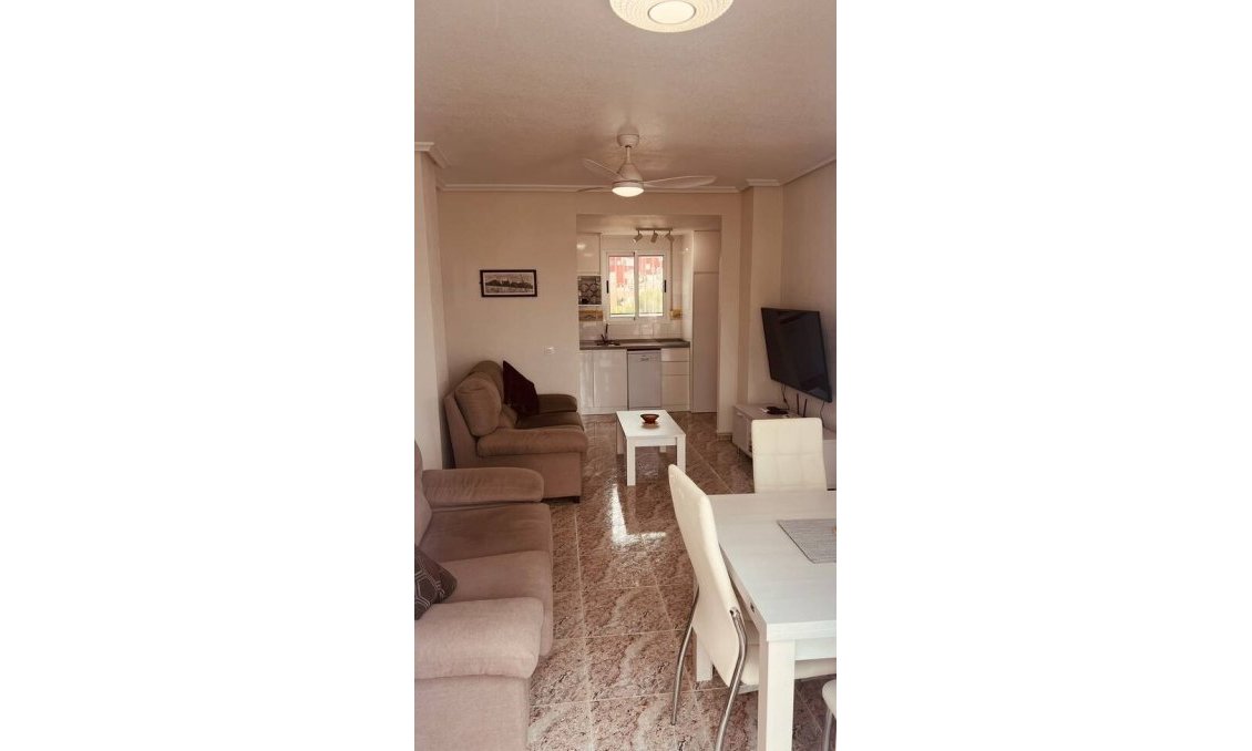 Revânzare - Apartament -
Villamartin - Costa Blanca