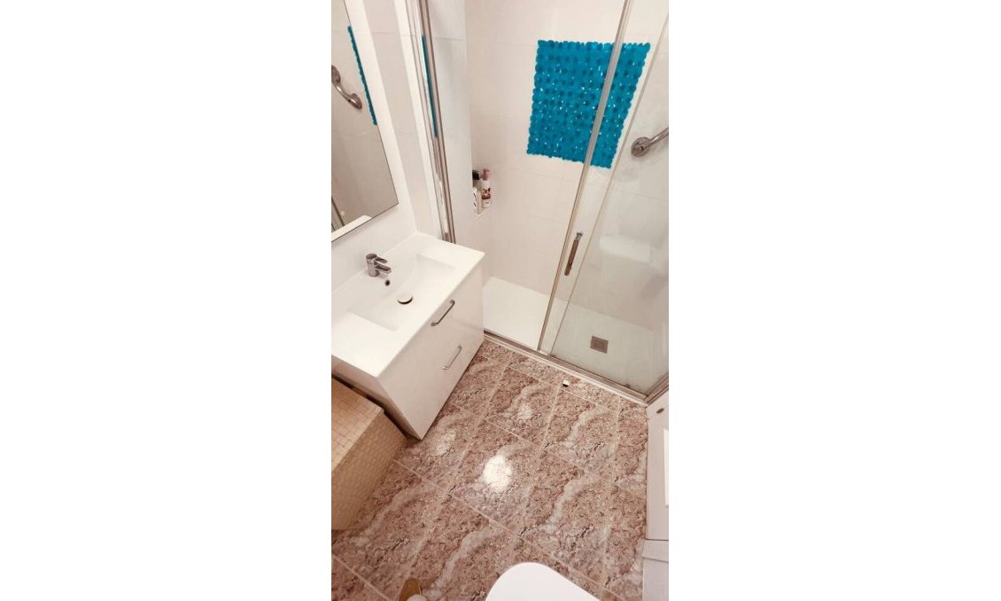 Revânzare - Apartament -
Villamartin - Costa Blanca