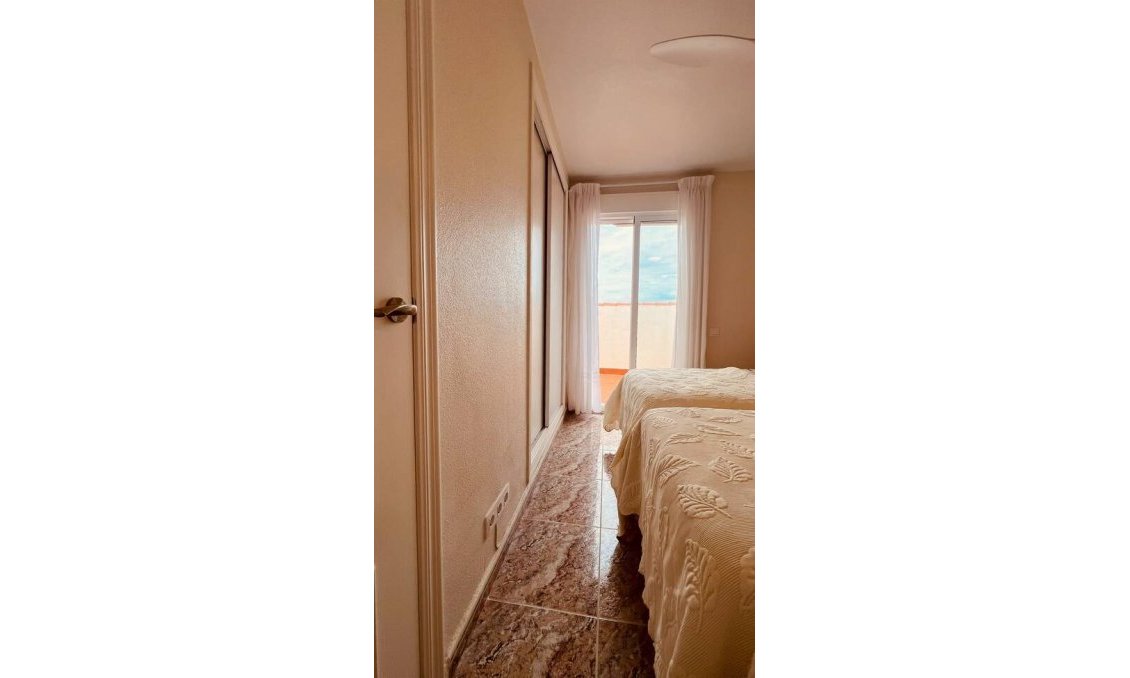 Revânzare - Apartament -
Villamartin - Costa Blanca