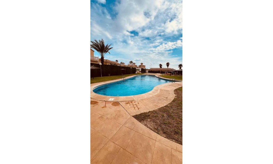 Revânzare - Vilă -
Villamartin - Costa Blanca