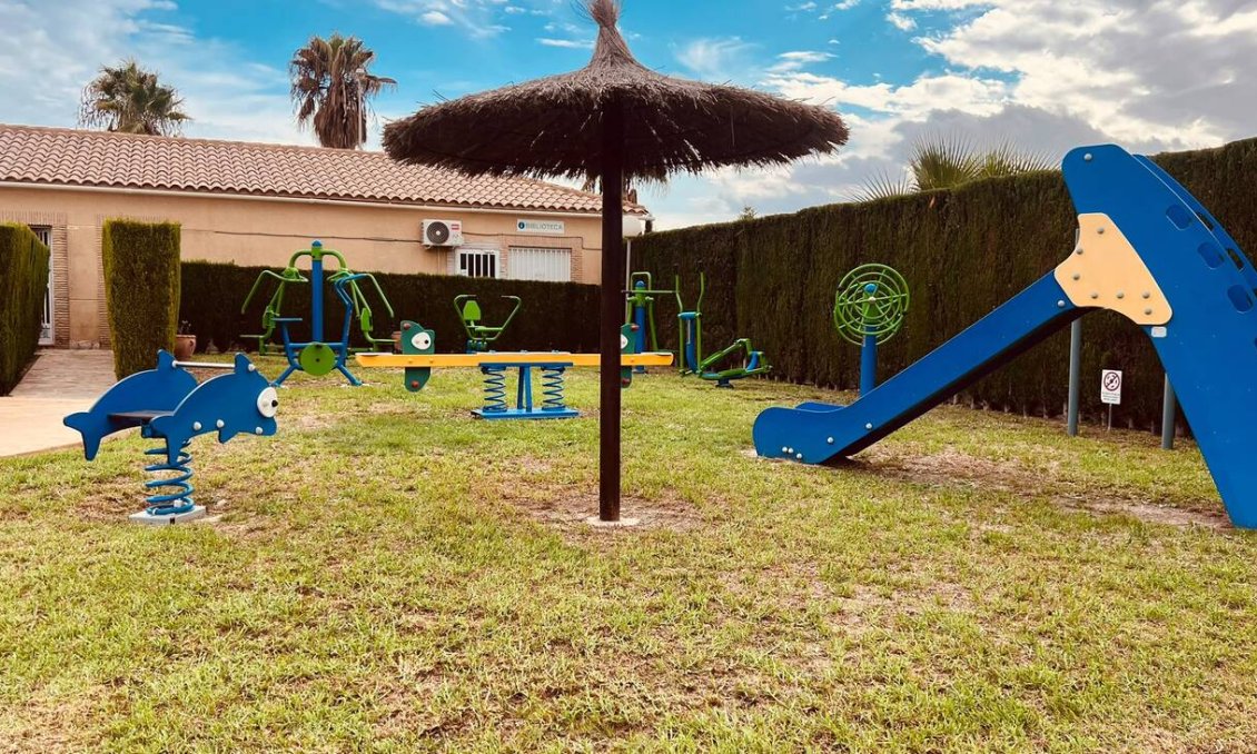 Revânzare - Vilă -
Villamartin - Costa Blanca