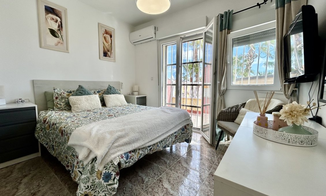 Revente - Maison de ville -
Cabo Roig - Costa Blanca
