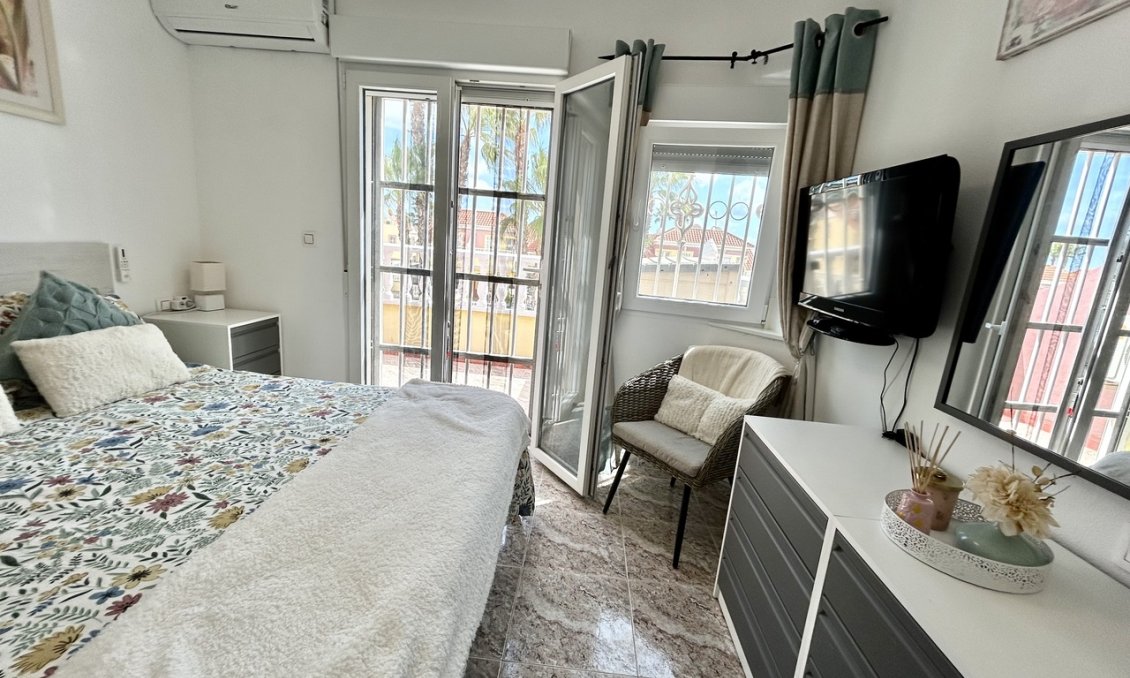 Revente - Maison de ville -
Cabo Roig - Costa Blanca
