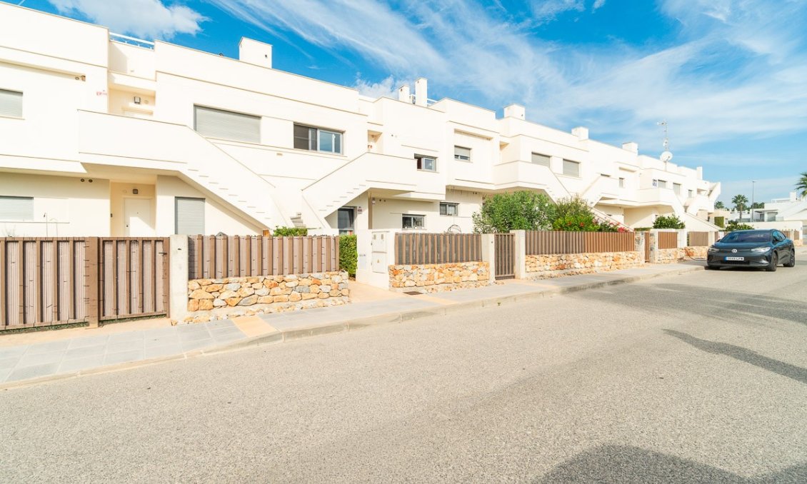 Revente - Bungalow -
Vistabella Golf Entre Naranjos - Inland