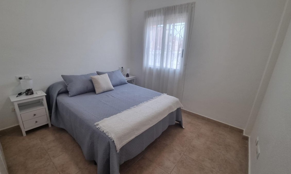 Revente - Bungalow -
Torrevieja - Torreblanca
