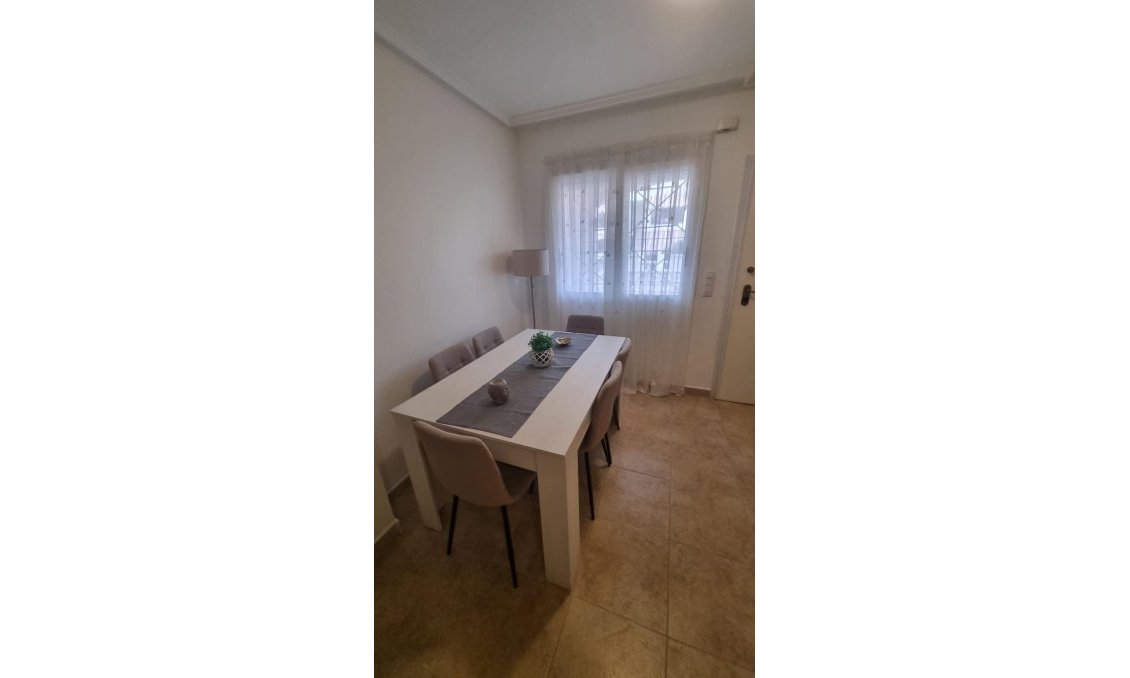 Revente - Bungalow -
Torrevieja - Torreblanca