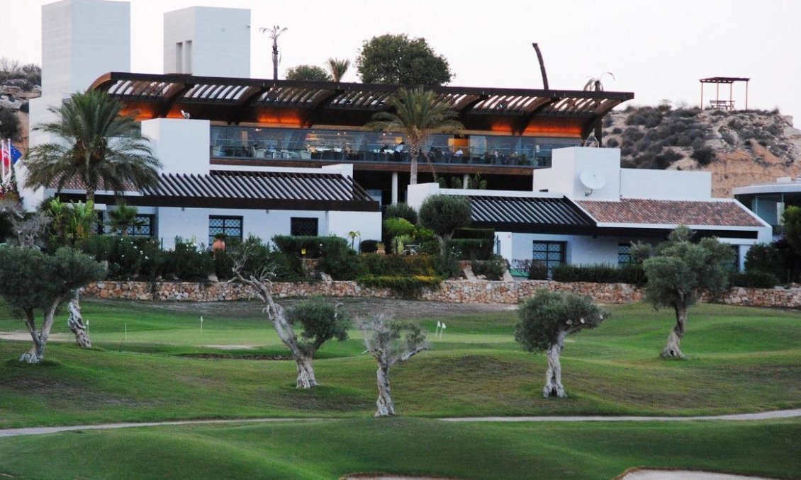 Neue Gebäude - Villa -
Sucina - Peraleja Golf