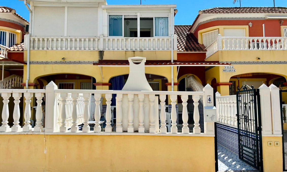 Segunda mano - Adosado -
Torrevieja - Costa Blanca