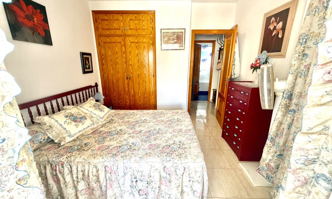 Segunda mano - Adosado -
Torrevieja - Costa Blanca