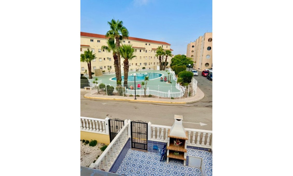 Segunda mano - Adosado -
Torrevieja - Costa Blanca
