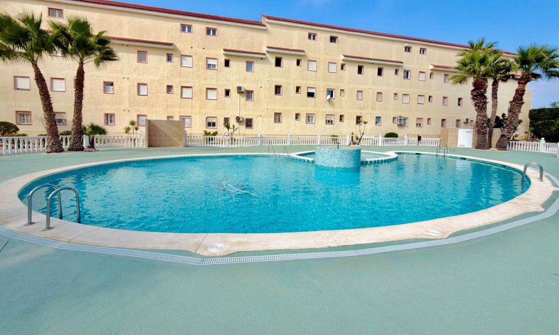 Segunda mano - Adosado -
Torrevieja - Costa Blanca