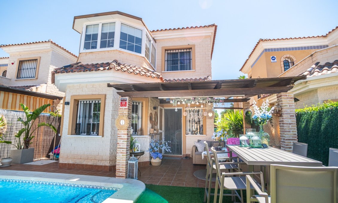 Wiederverkauf - Villa -
Guardamar del Segura - Costa Blanca