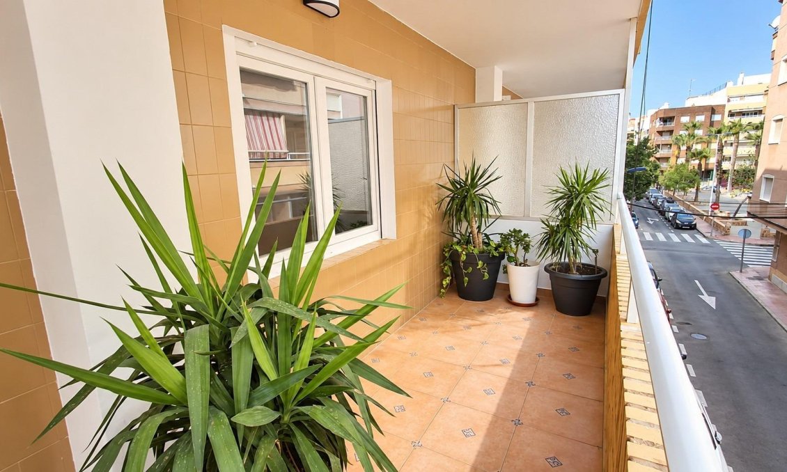 Revânzare - Apartament -
Torrevieja - Playa del Cura