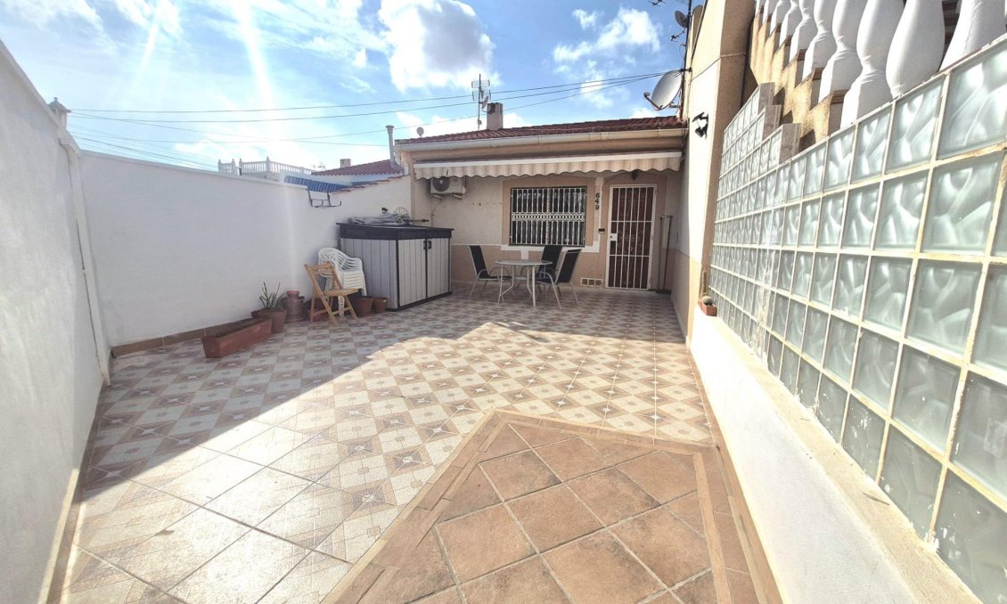 Revânzare - Bungalou -
Torrevieja - Torretas
