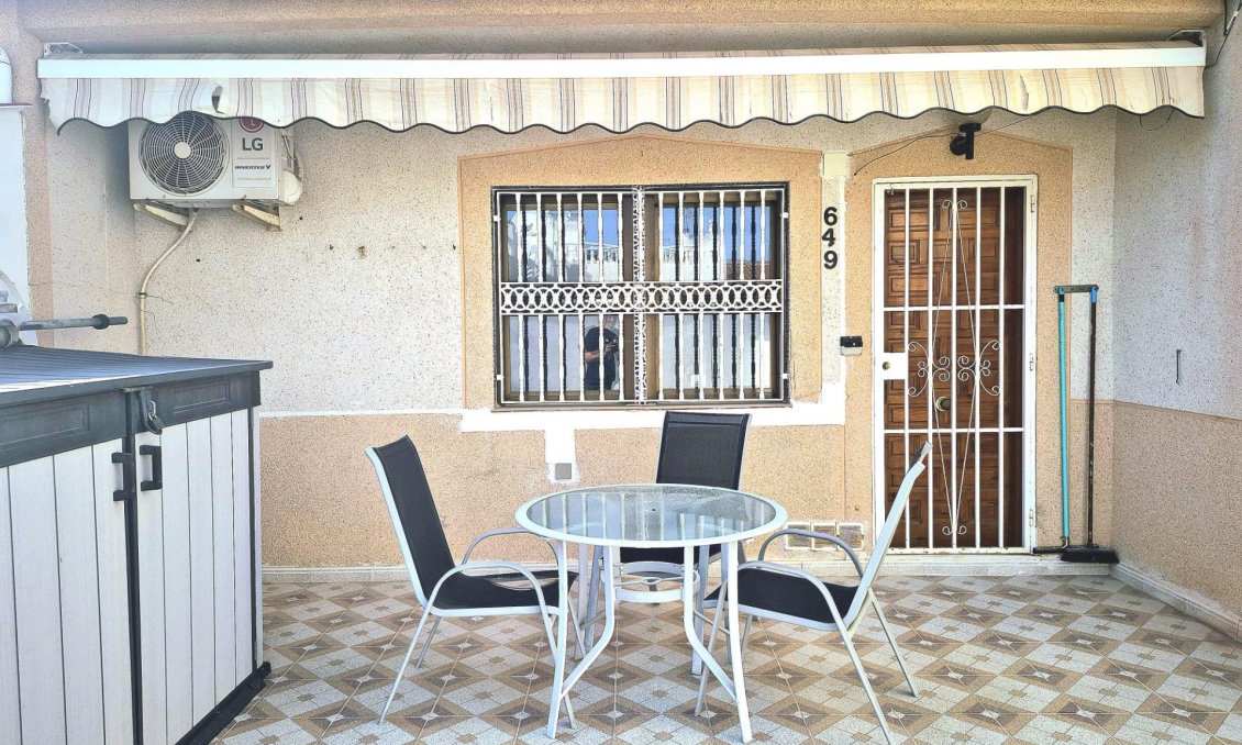 Revânzare - Bungalou -
Torrevieja - Torretas