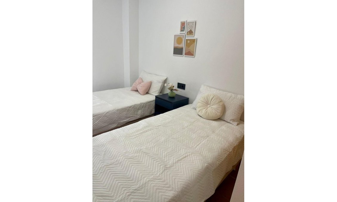Revânzare - Apartament -
Villanueva del Rio Segura - Archena Centro