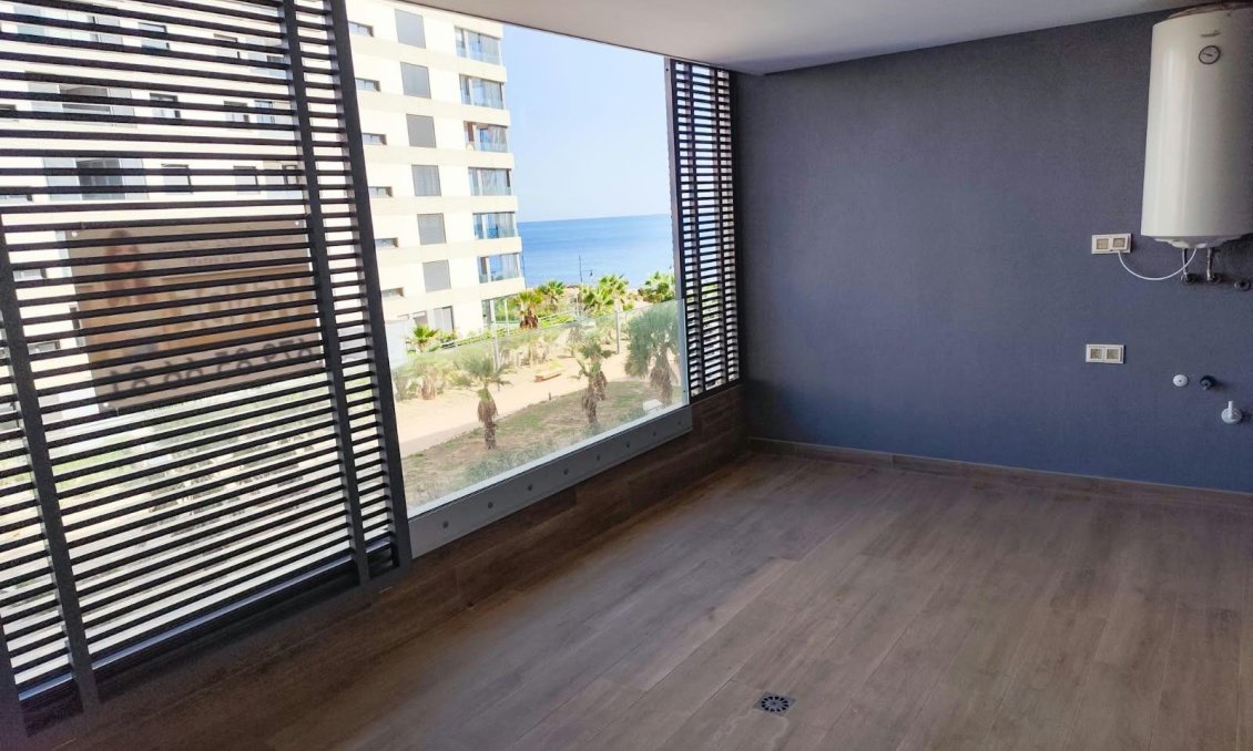 Wiederverkauf - Wohnung -
Orihuela Costa - Punta Prima