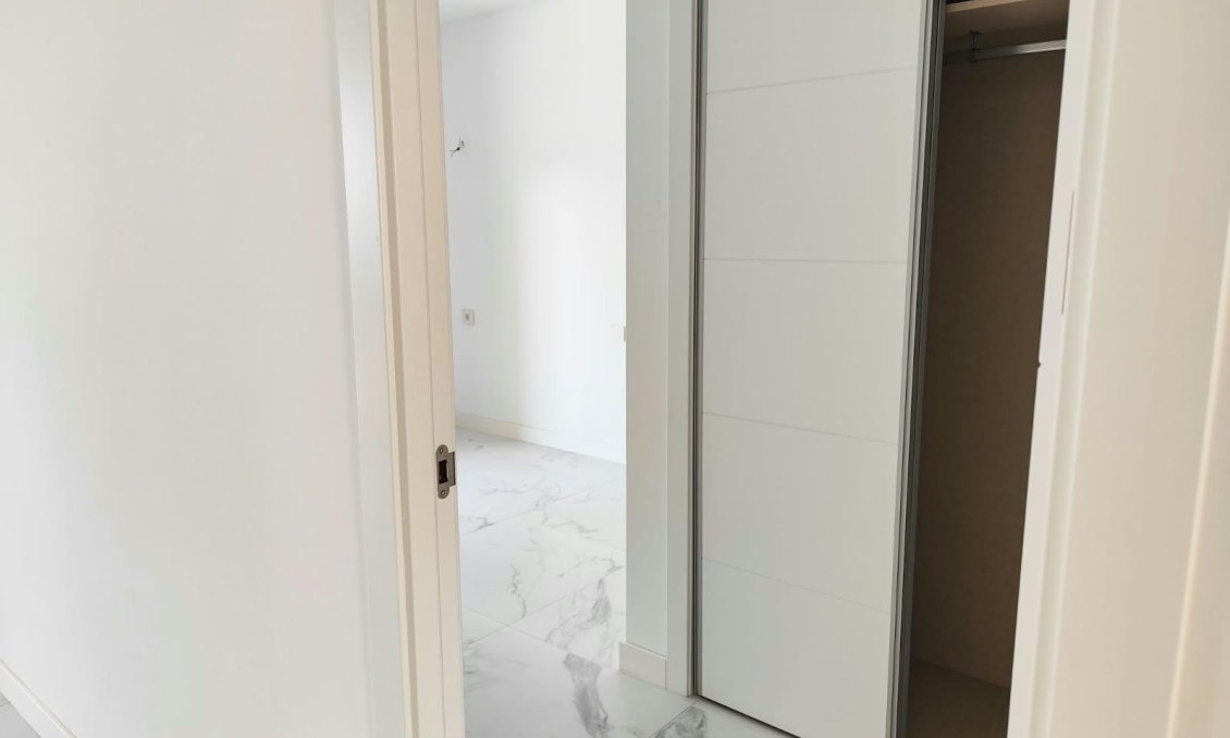 Wiederverkauf - Wohnung -
Orihuela Costa - Punta Prima