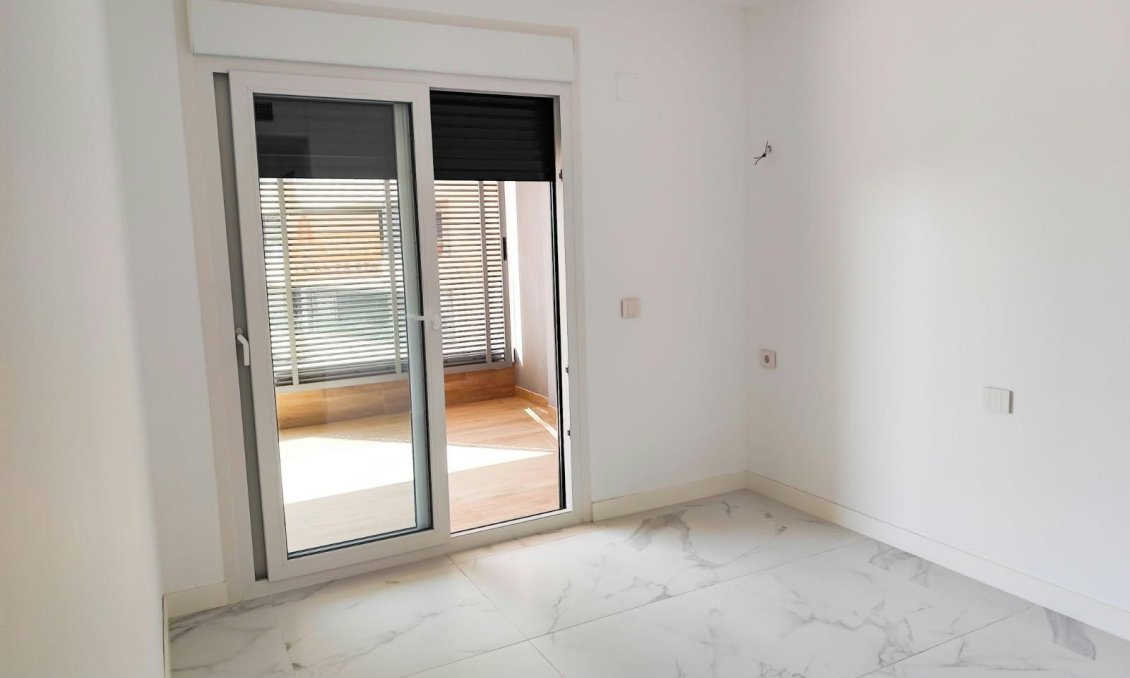 Wiederverkauf - Wohnung -
Orihuela Costa - Punta Prima
