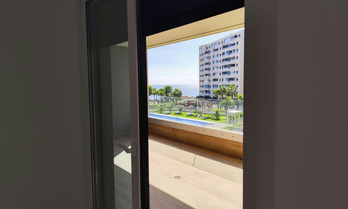 Wiederverkauf - Wohnung -
Orihuela Costa - Punta Prima