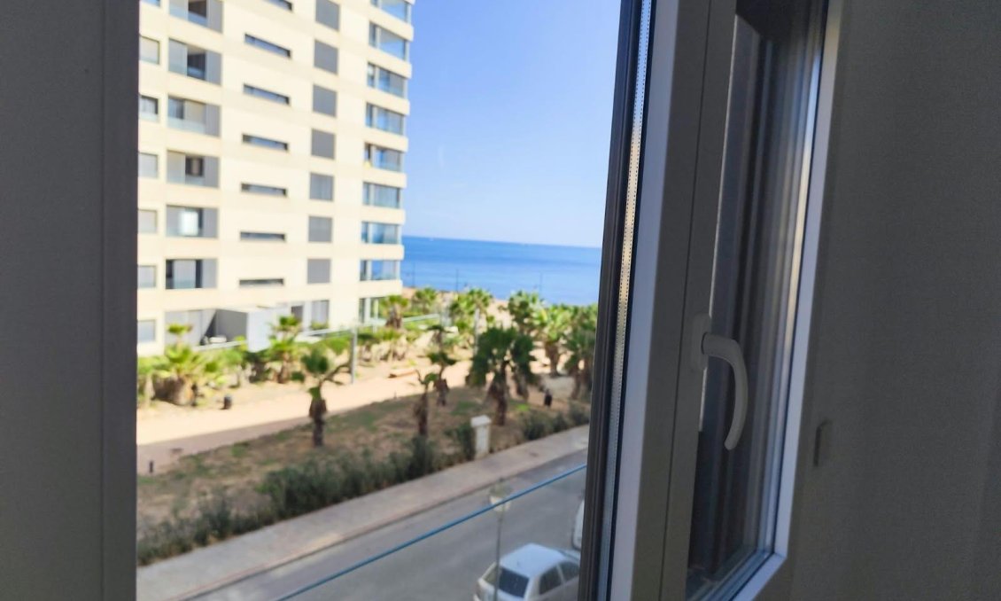 Wiederverkauf - Wohnung -
Orihuela Costa - Punta Prima