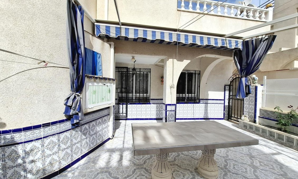Wiederverkauf - Stadthaus -
Torrevieja - Carrefour